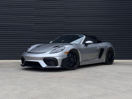 GT Silver Metallic 2025 Porsche 718 Spyder RS