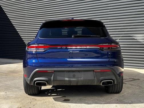 2025 Porsche Macan 