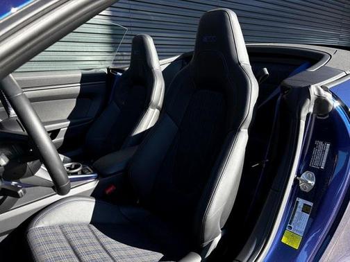 2025 Porsche 911 Carrera T