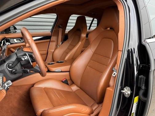 2022 Porsche Panamera 4S