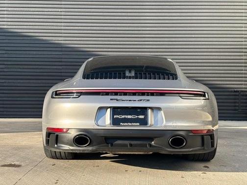 2022 Porsche 911 Carrera GTS