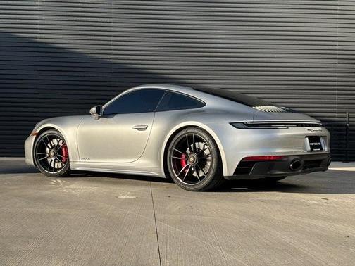 2022 Porsche 911 Carrera GTS
