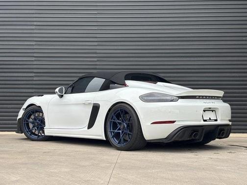2025 Porsche 718 Spyder RS