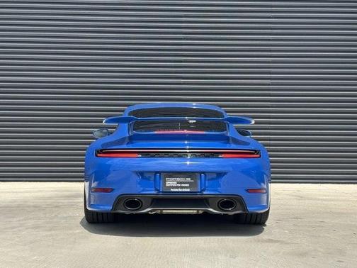 2025 Porsche 911 Carrera