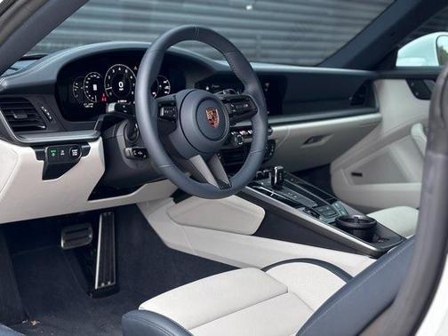 2026 Porsche 911 Carrera 4S