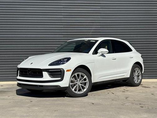 2025 Porsche Macan 