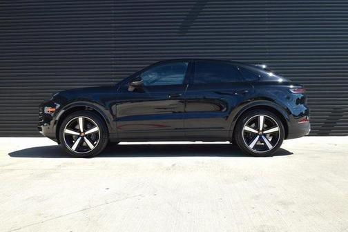 2025 Porsche Cayenne AWD