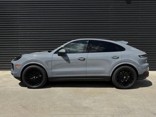 2026 Porsche Cayenne AWD