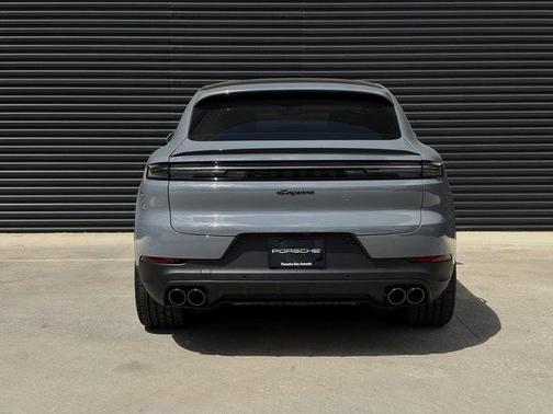 2026 Porsche Cayenne AWD