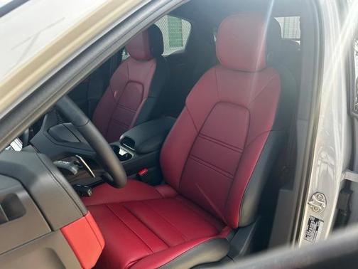 2025 Porsche Cayenne AWD