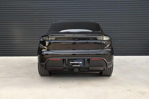 2025 Porsche Macan 4