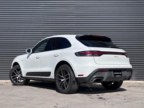 2023 Porsche Macan 