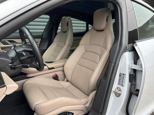 2025 Porsche Taycan Base