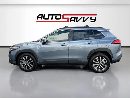 2024 Toyota Corolla Cross XLE