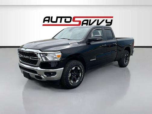 Diamond Black Crystal Pearlcoat 2023 RAM 1500 Big Horn/Lone Star