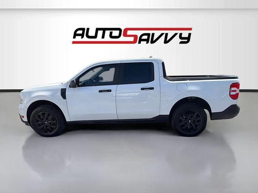 Oxford White 2023 Ford Maverick XL