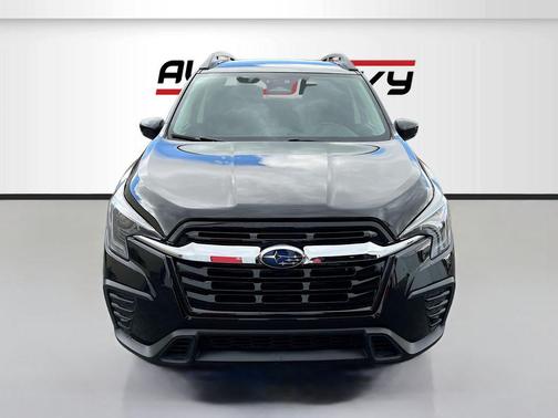 Crystal Black Silica 2024 Subaru Ascent Limited 7-Passenger