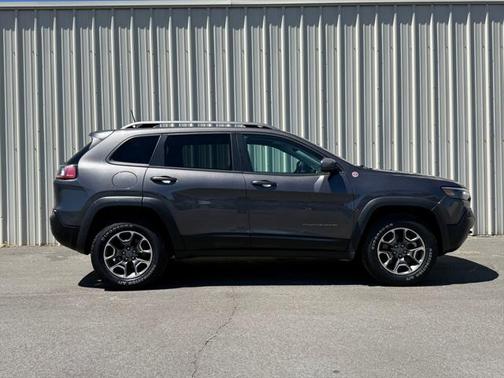 2021 Jeep Cherokee Trailhawk