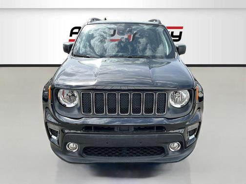 Black Clearcoat 2023 Jeep Renegade Latitude