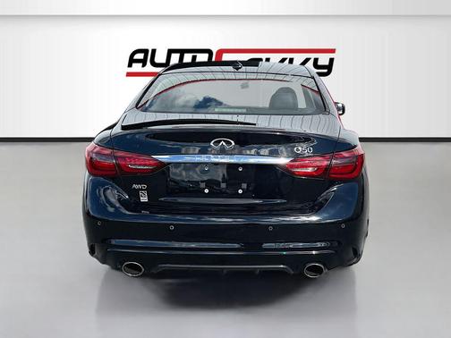 Black Obsidian 2022 INFINITI Q50 3.0t LUXE