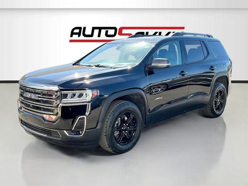 2023 GMC Acadia AWD AT4