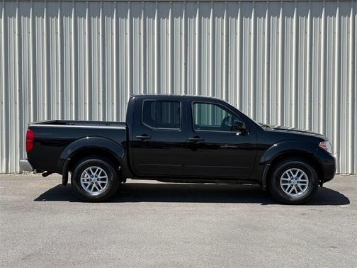 2021 Nissan Frontier SV