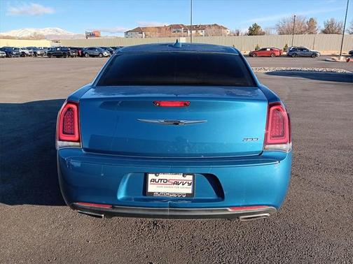 2020 Chrysler 300 Touring