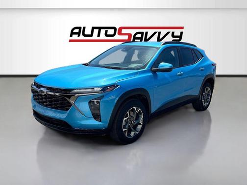 Marina Blue Metallic 2025 Chevrolet Trax LT