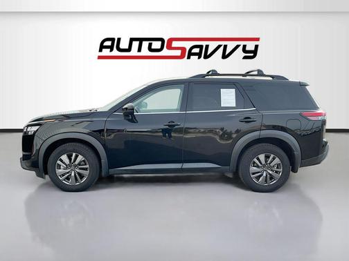 2022 Nissan Pathfinder SV 4WD