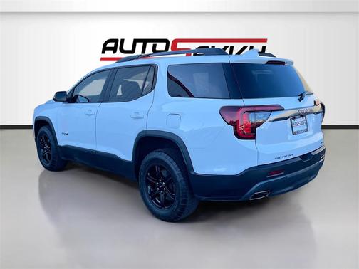 2023 GMC Acadia AWD AT4