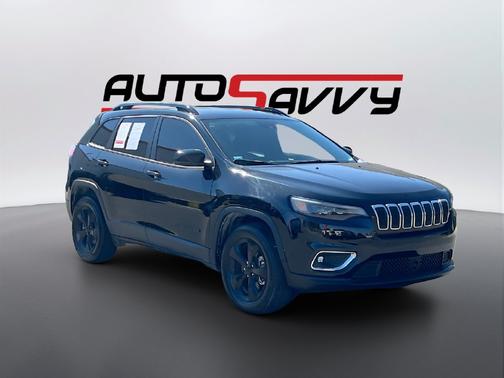 Diamond Black Crystal Pearlcoat 2023 Jeep Cherokee Altitude