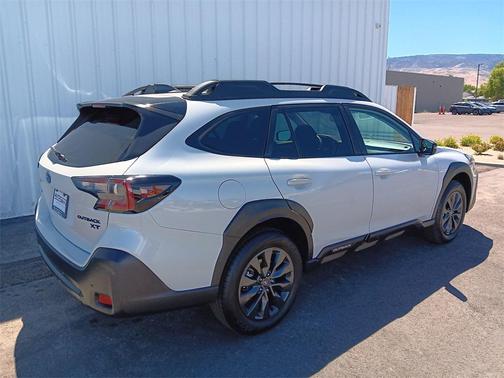 2024 Subaru Outback Onyx Edition XT