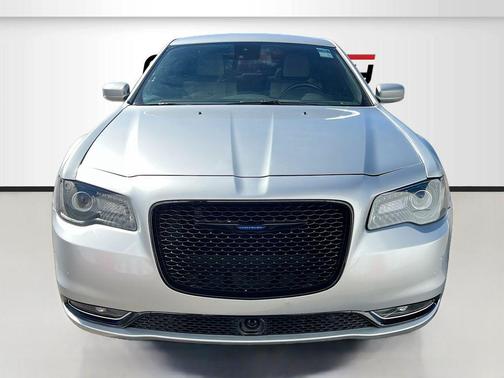Silver Mist Clearcoat 2019 Chrysler 300 S