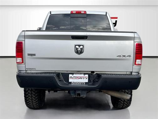 2018 RAM 2500 Laramie Crew Cab 4x4 6'4' Box