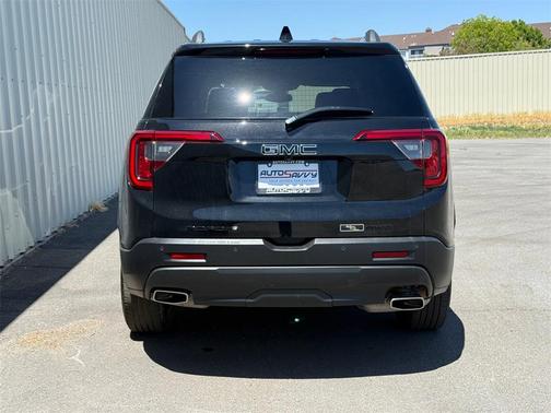 2023 GMC Acadia AWD SLT