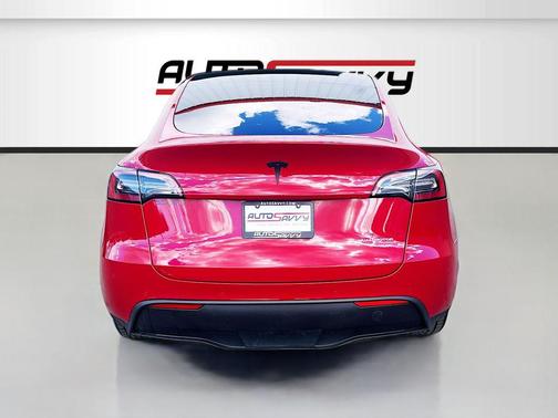 Red Metallic 2022 Tesla Model Y Long Range Dual Motor All-Wheel Drive