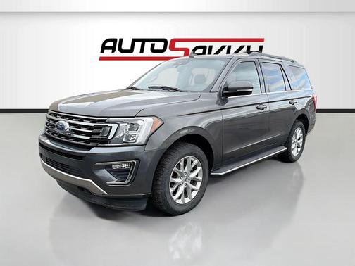 Magnetic 2021 Ford Expedition XLT