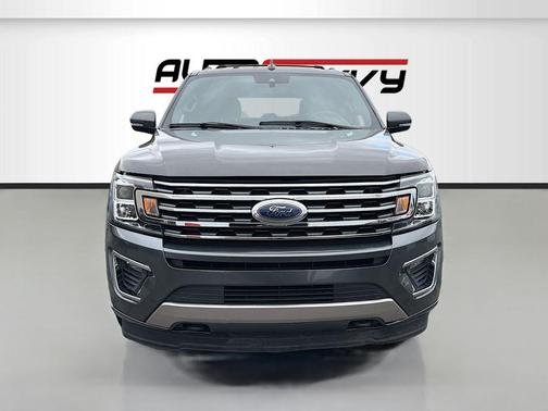 Magnetic 2021 Ford Expedition XLT