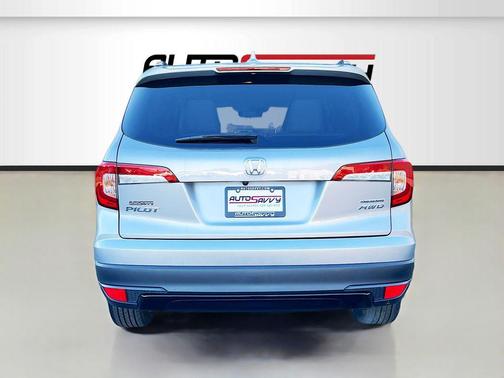 Lunar Silver Metallic 2022 Honda Pilot AWD Special Edition