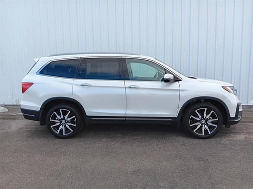 2022 Honda Pilot AWD Elite