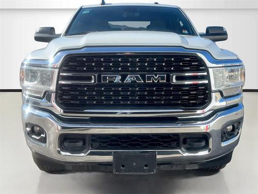 2022 RAM 2500 Big Horn Crew Cab 4x4 6'4' Box