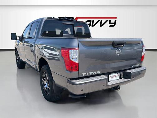 Gun Metallic 2024 Nissan Titan SV