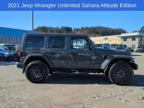 2021 Jeep Wrangler Unlimited Sahara Altitude