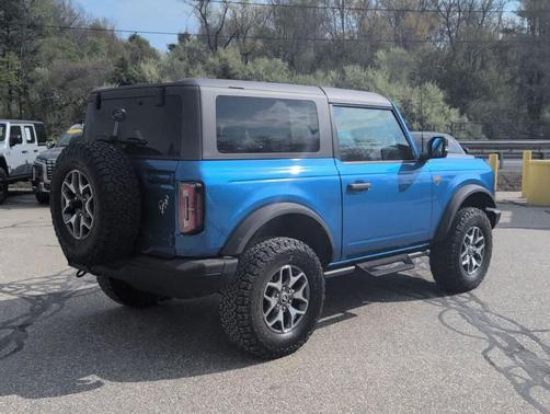 Velocity Blue 2023 Ford Bronco Badlands