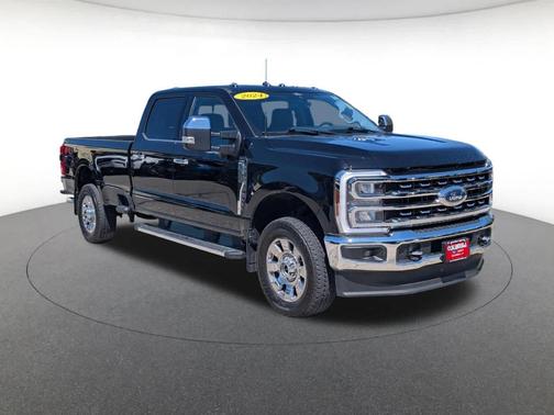 Agate Black 2024 Ford F-350 Lariat Super Duty