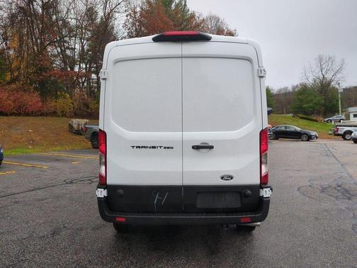 2026 Ford Transit-250 148 WB Medium Roof Cargo