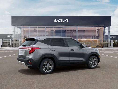 Steel Gray 2026 Kia Seltos LX