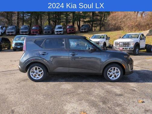2024 Kia Soul LX