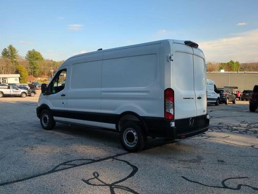 2026 Ford Transit-250 148 WB Medium Roof Cargo