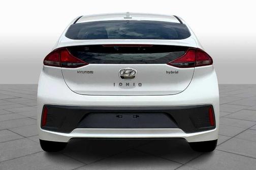 2020 Hyundai IONIQ Hybrid SE